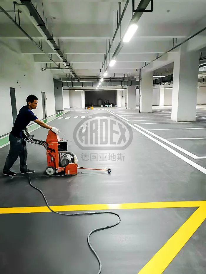 【案例分享】亞地斯水泥基面自流平又出爆款！鄭州龍湖金融島停車庫